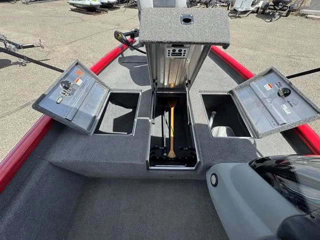 Slide: The Image of Tracker Pro Team 175 TXW 2016 - 32