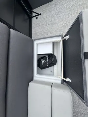 Slide: The Image of Viaggio V20C Tri-Toon 2026 - 18