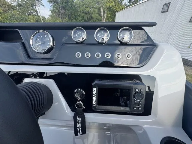 Slide: The Image of Viaggio V22U Tri-Toon 2026 - 22