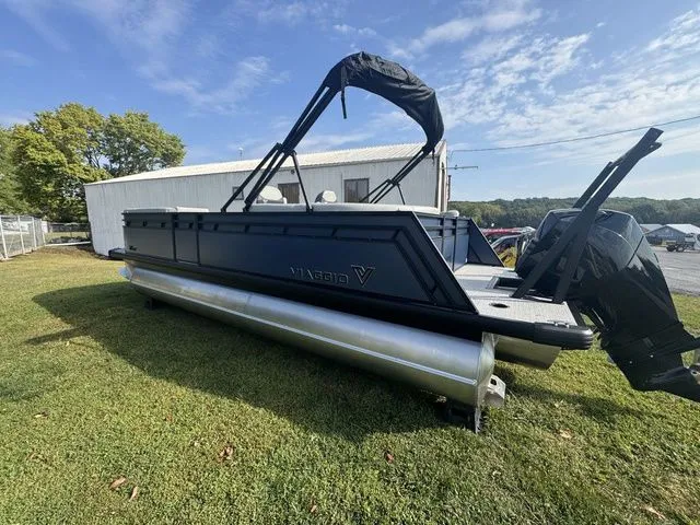 Slide: The Image of Viaggio V22U Tri-Toon 2026 - 5