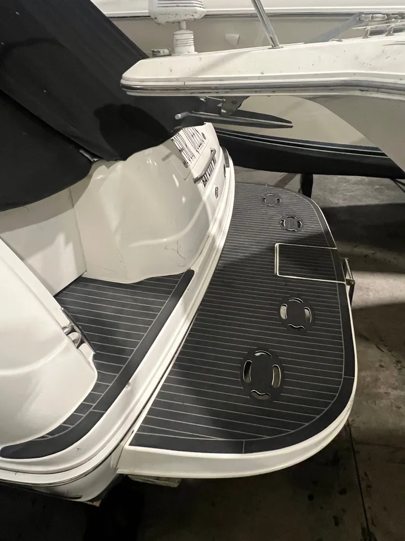 Slide: The Image of Rear view of a 2001 Sea Ray 380 Sundancer yacht. - 13