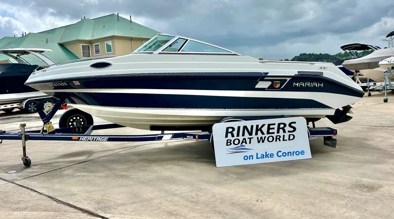 Slide: The Image of 1993 Mariah MX20 C boat at Rinkers Boat World. - 3