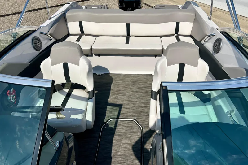 Slide: The Image of 2017 Four Winns 180 Horizon boat interior with stylish seating and modern design. - 24