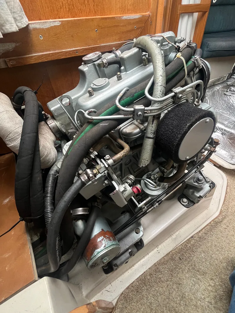 Slide: The Image of Engine compartment of a 2000 Catalina 28 MkII sailboat. - 19