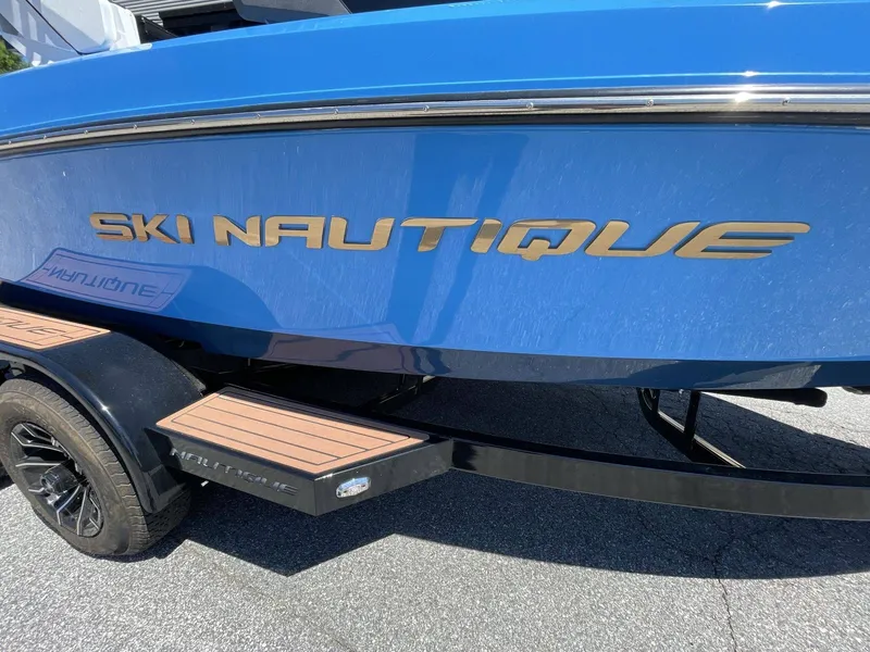 Slide: The Image of Nautique ski 200 2024 - 14