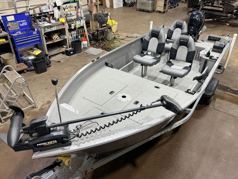 The Image of Crestliner 1650 Discovery Aluminum Fishing Boat - $13,995 2021 - undefined