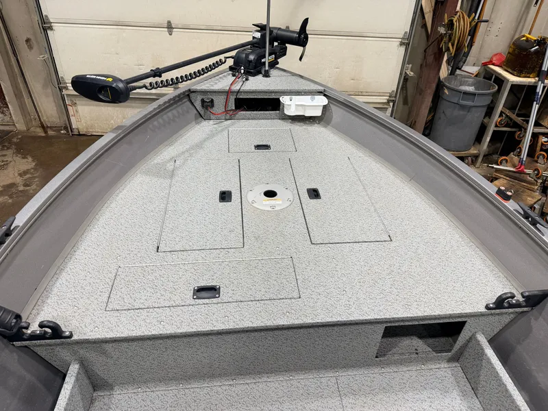 Slide: The Image of Crestliner 1650 Discovery Aluminum Fishing Boat - $13,995 2021 - 3