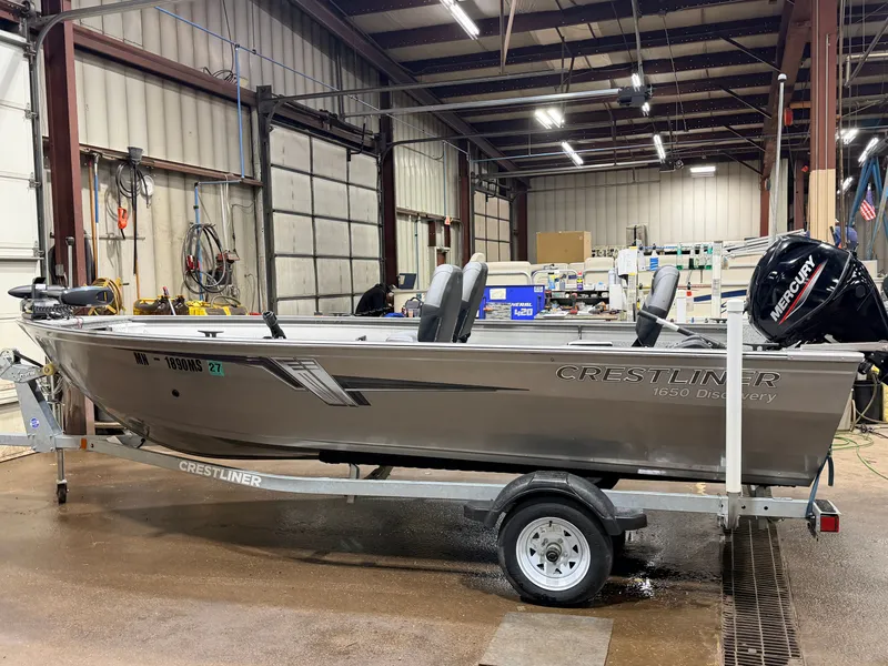 Slide: The Image of Crestliner 1650 Discovery Aluminum Fishing Boat - $13,995 2021 - 38