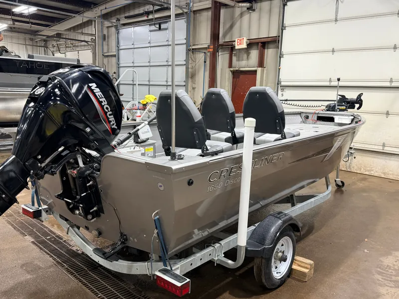 Slide: The Image of Crestliner 1650 Discovery Aluminum Fishing Boat - $13,995 2021 - 43