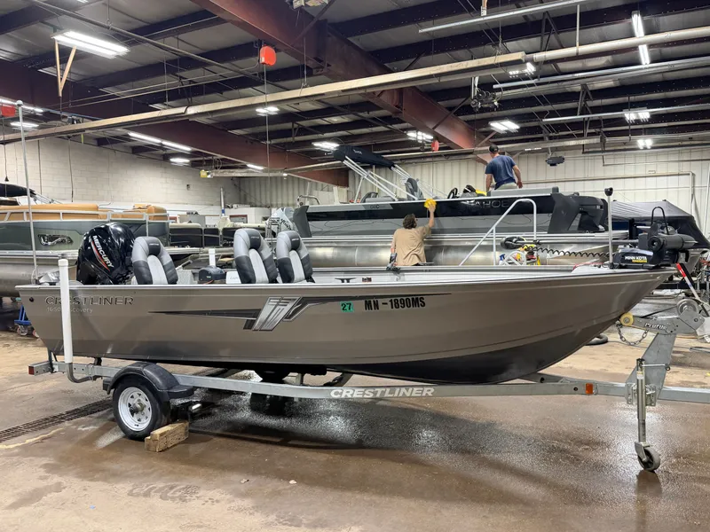 Slide: The Image of Crestliner 1650 Discovery Aluminum Fishing Boat - $13,995 2021 - 46