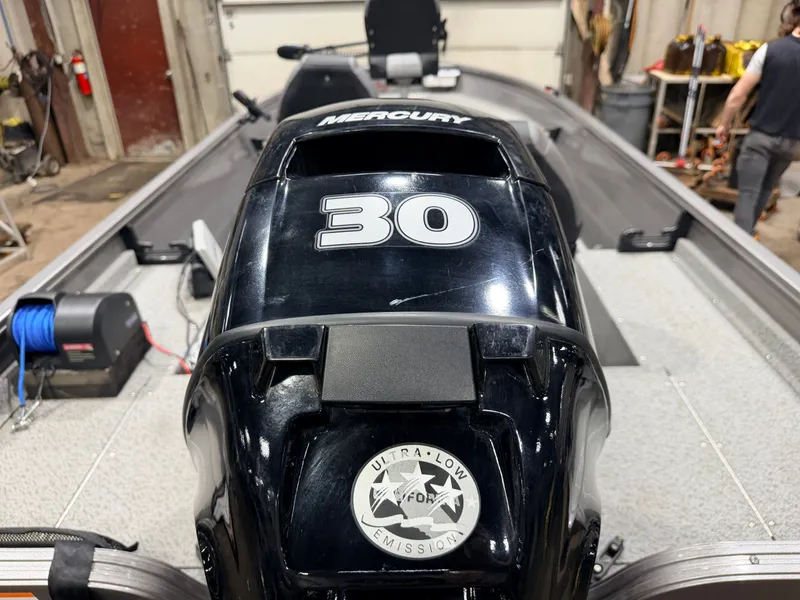 Slide: The Image of Crestliner 1650 Discovery Aluminum Fishing Boat - $13,995 2021 - 54