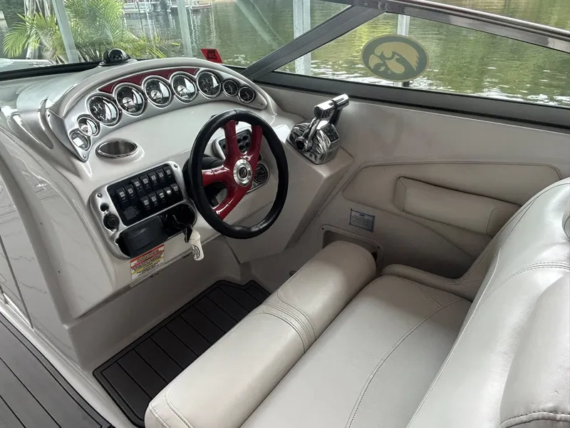 Slide: The Image of Crownline Boats Bowrider 320 LS 2008 - 3