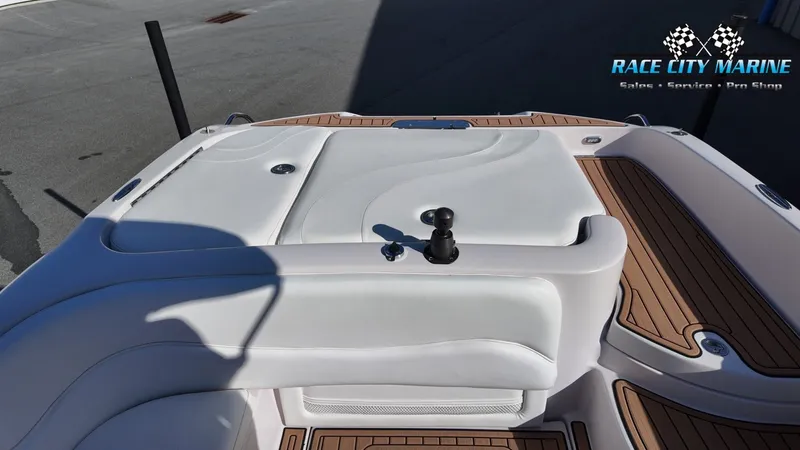 Slide: The Image of Nautique SV-211 2005 - 15