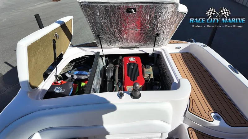 Slide: The Image of Nautique SV-211 2005 - 16