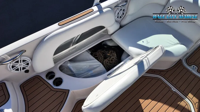 Slide: The Image of Nautique SV-211 2005 - 30