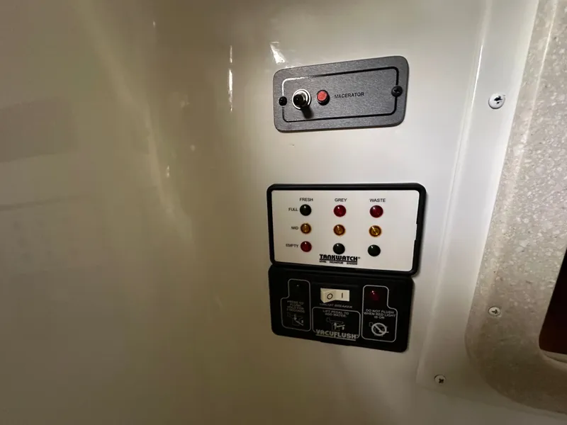 Slide: The Image of Control panel in Cobalt 323 boat, year 2008. - 45