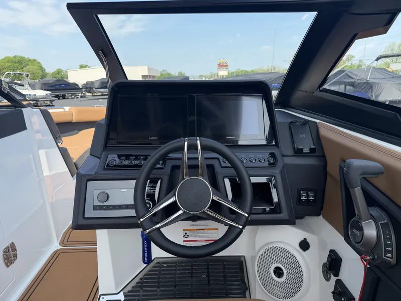 Slide: The Image of Cobalt R8 Surf 2026 - 14