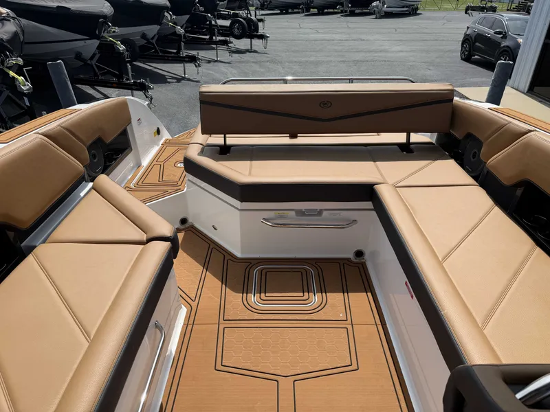 Slide: The Image of Cobalt R8 Surf 2026 - 21