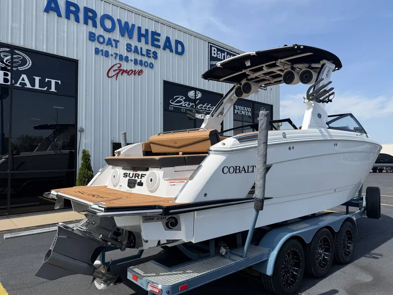 Slide: The Image of Cobalt R8 Surf 2026 - 8