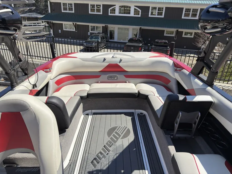 Slide: The Image of Malibu Wakesetter 23 LSV 2016 - 22