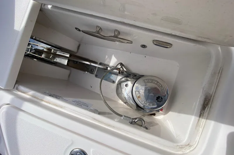 Slide: The Image of Regal 38 XO 2021 - 52