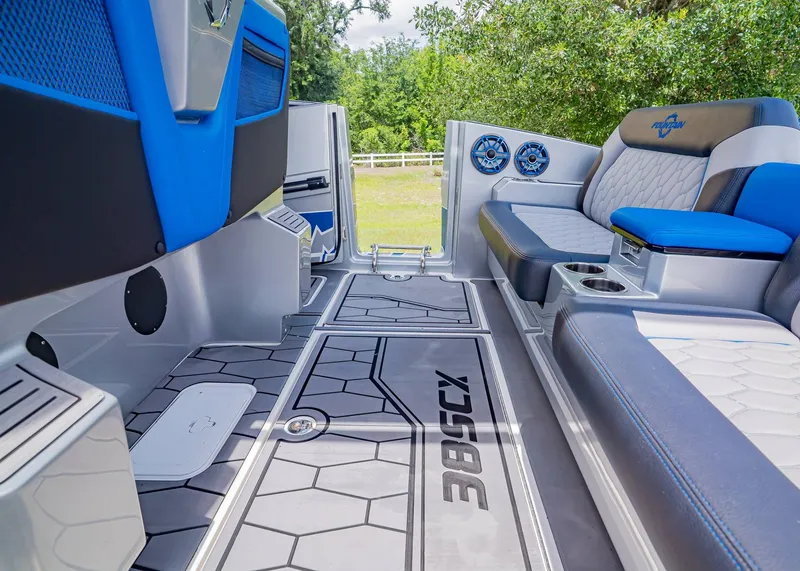 Slide: The Image of Fountain 38 SCX 2023 - 10