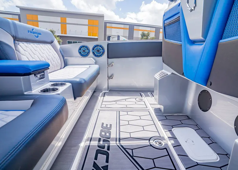 Slide: The Image of Fountain 38 SCX 2023 - 11