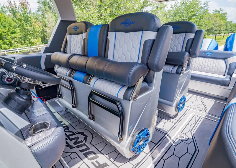 Slide: The Image of Fountain 38 SCX 2023 - 18