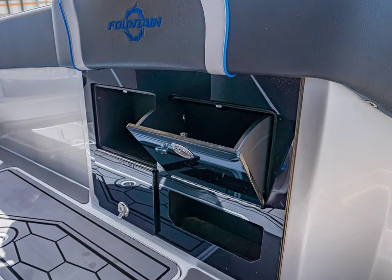 Slide: The Image of Fountain 38 SCX 2023 - 25