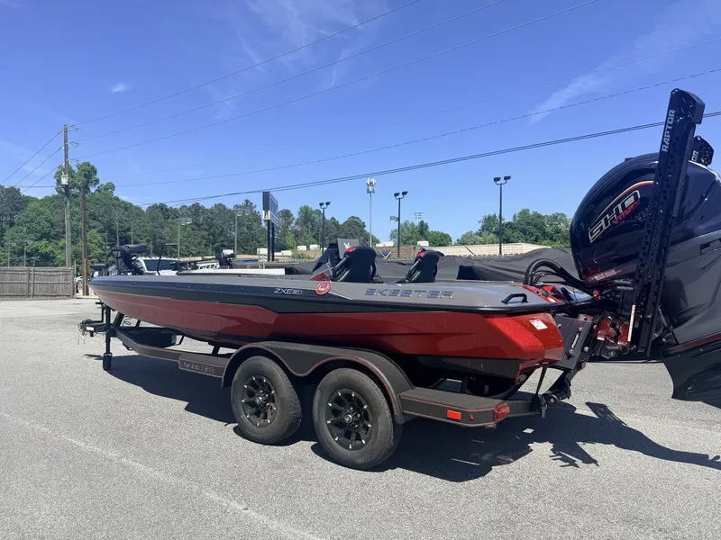 Slide: The Image of Skeeter ZXE21 SPECIAL COLOR OPTION! 2026 - 11