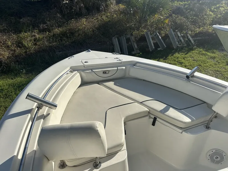 Slide: The Image of Interior view of 2023 Sea Hunt Ultra 235 SE boat deck. - 5