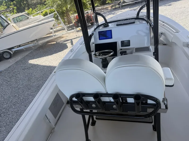 Slide: The Image of Sea Pro 222 Center Console 2026 - 12