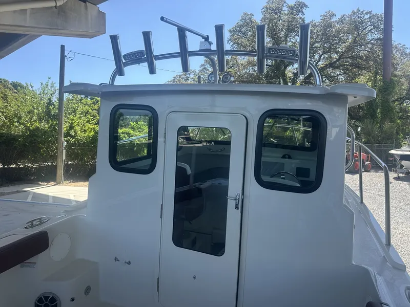 Slide: The Image of Parker 227 Explorer boat with AC and Seakeeper Ride, year 2026. - 10