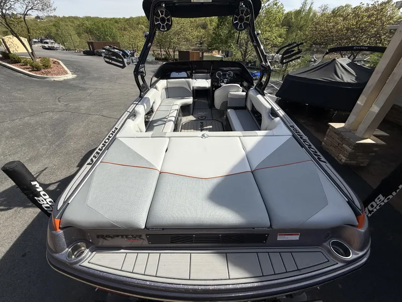 Slide: The Image of Moomba Mojo 2017 - 6