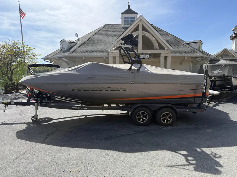 Slide: The Image of Moomba Mojo 2017 - 8