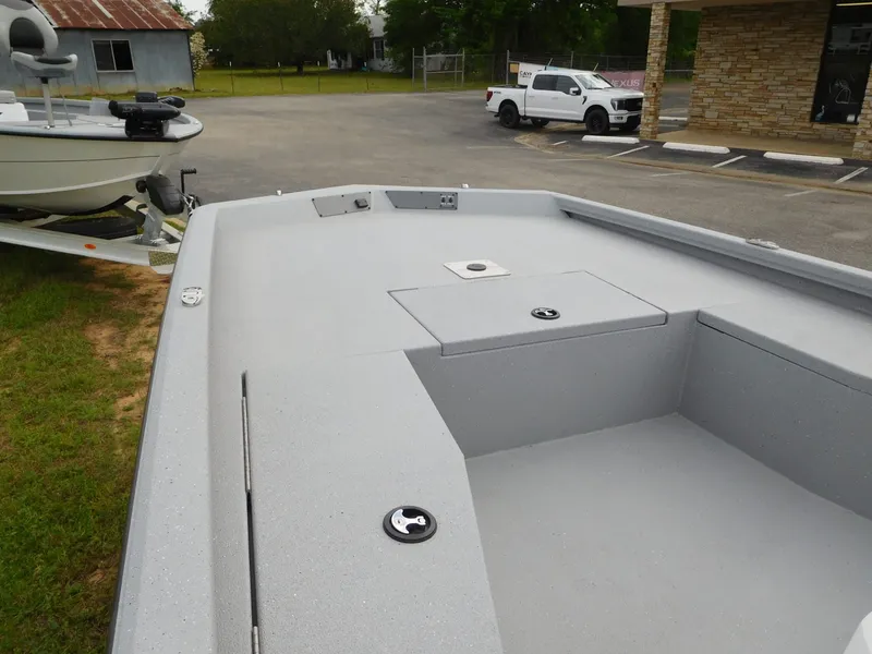 Slide: The Image of Vexus Defender 201 2026 - 16