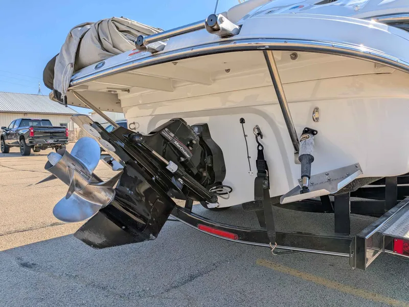 Slide: The Image of Crownline Boats 255 CCR 2007 - 5