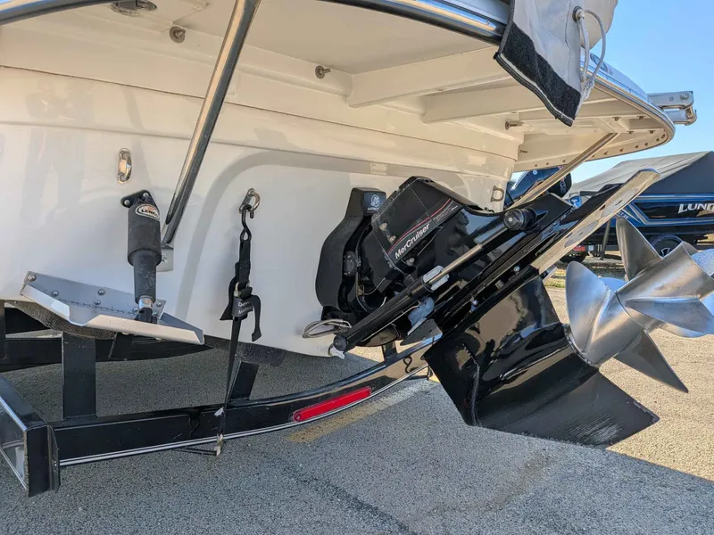 Slide: The Image of Crownline Boats 255 CCR 2007 - 6