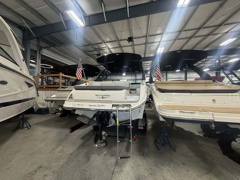 Slide: The Image of Sea Ray SDX 270 Surf 2025 - 3