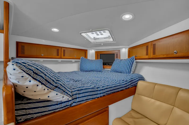 Slide: The Image of Cabo 35 Express 2005 - 15