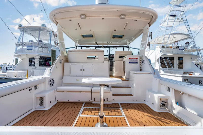 Slide: The Image of Tiara 4100 Open 2002 - 17