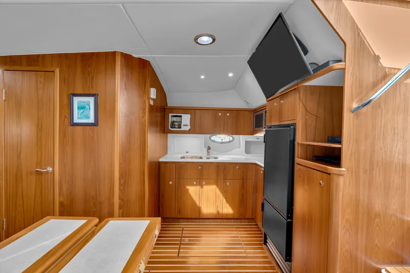 Slide: The Image of Tiara 4100 Open 2002 - 44