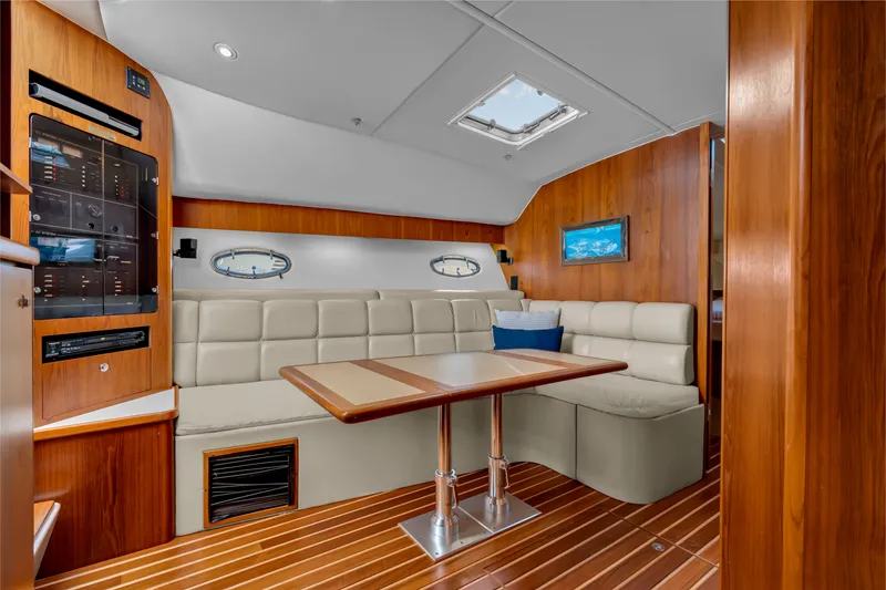 Slide: The Image of Tiara 4100 Open 2002 - 47