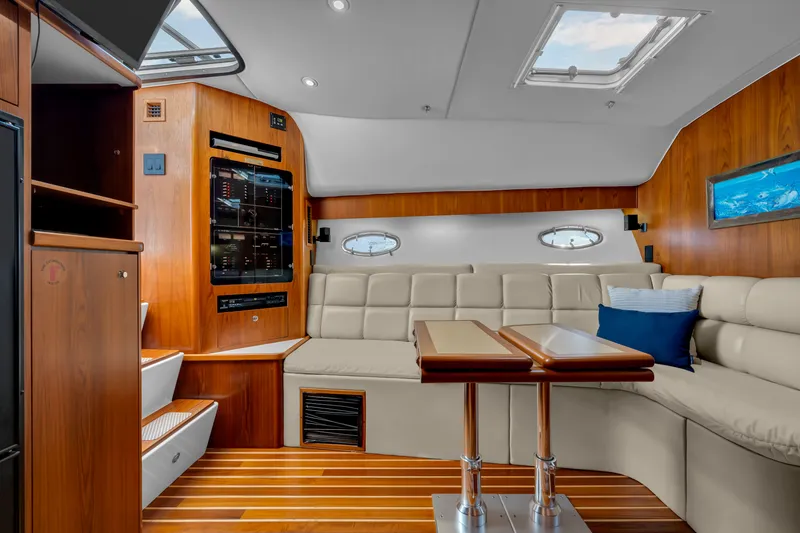 Slide: The Image of Tiara 4100 Open 2002 - 48