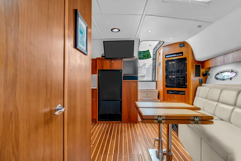 Slide: The Image of Tiara 4100 Open 2002 - 51