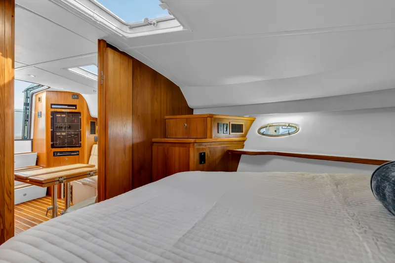 Slide: The Image of Tiara 4100 Open 2002 - 56