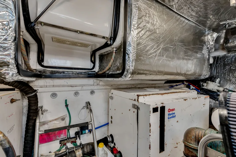 Slide: The Image of Tiara 4100 Open 2002 - 68