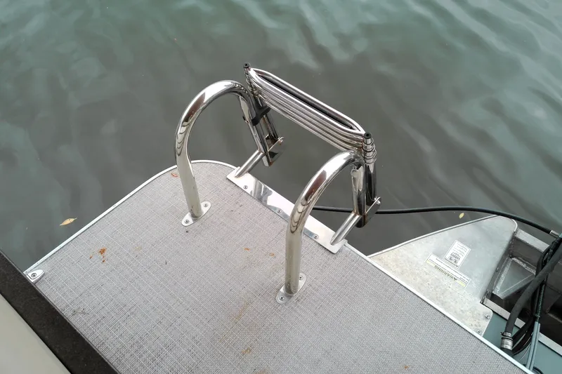 Slide: The Image of Stainless steel boat ladder on Veranda Relax V2275RC, 2016 model, near water surface. - 10