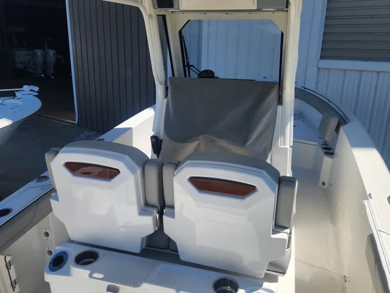 Slide: The Image of Pursuit S 268 Sport 2024 - 10