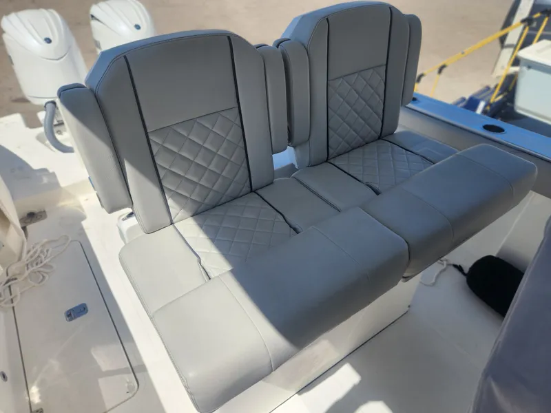 Slide: The Image of Pursuit S 268 Sport 2024 - 16